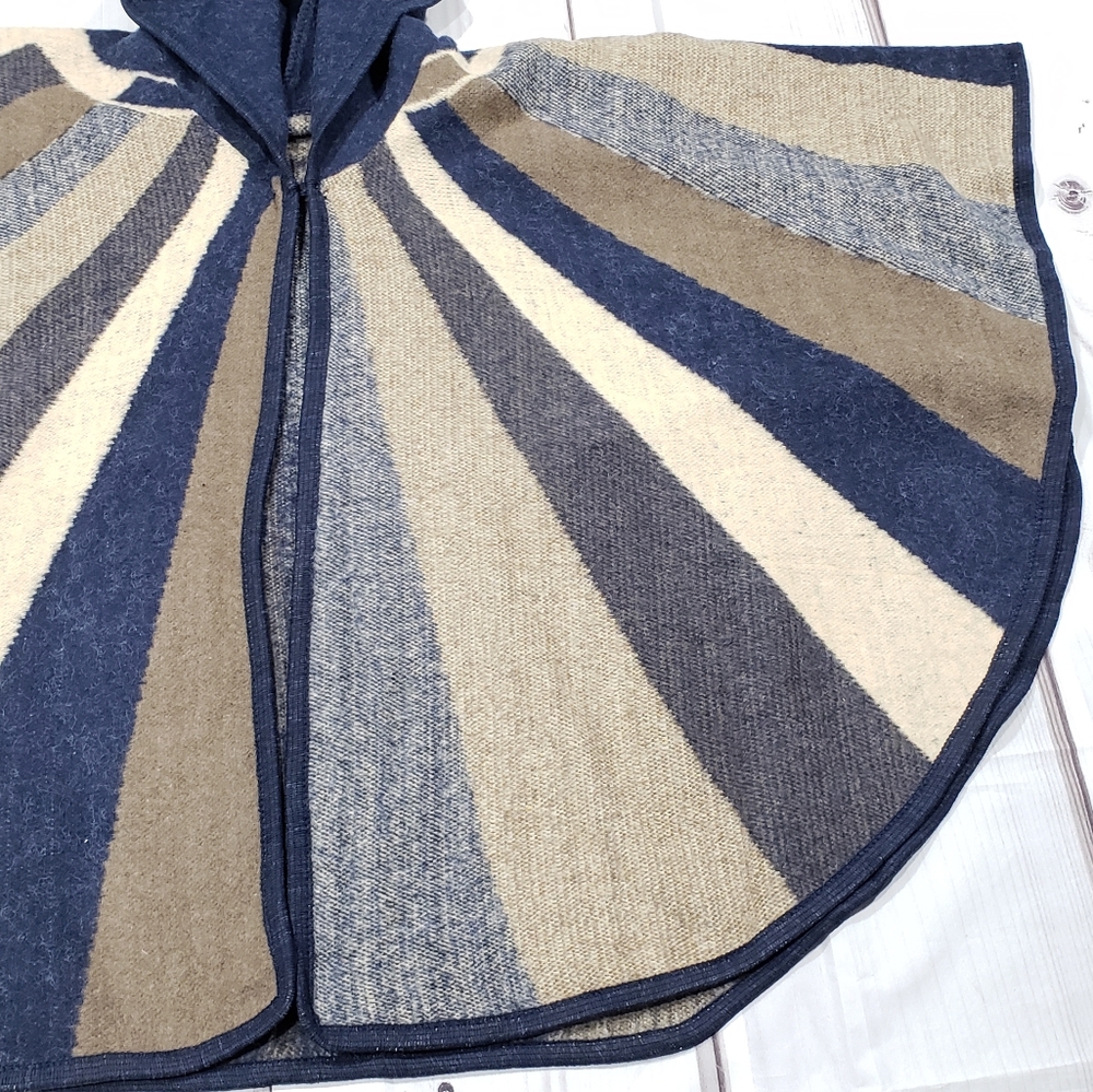 Sunburst Swing Striped Poncho Boho Hooded Jacket - Picture 7 of 12